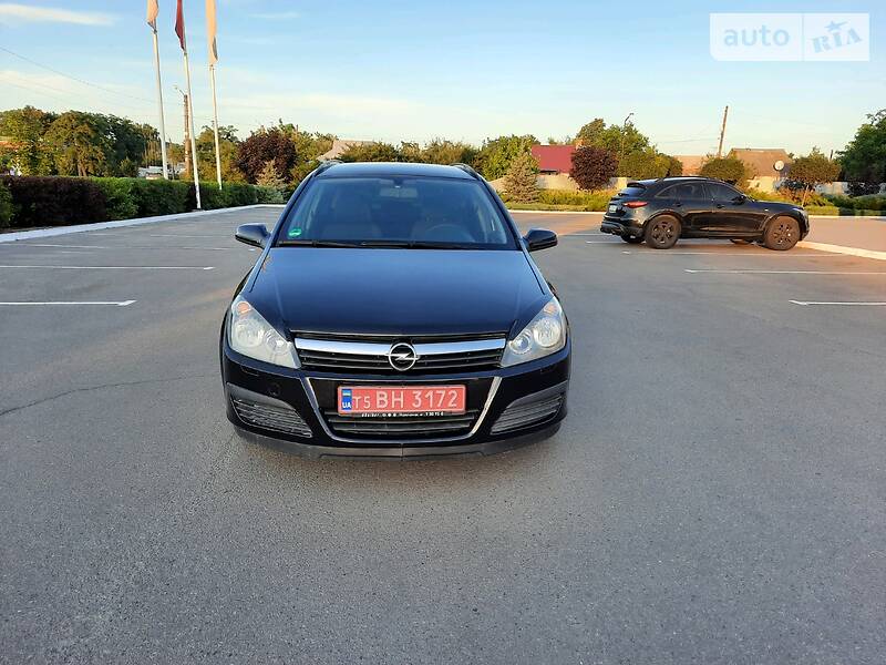 Універсал Opel Astra 2006 в Полтаві