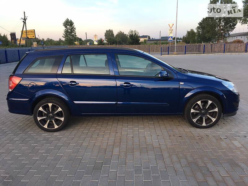 Универсал Opel Astra 2009 в Ковеле