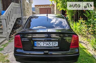 Седан Opel Astra 2006 в Жовкві