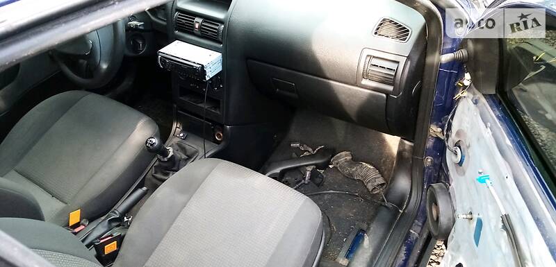 Седан Opel Astra 2007 в Сарнах