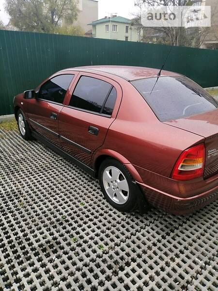 Седан Opel Astra 2001 в 