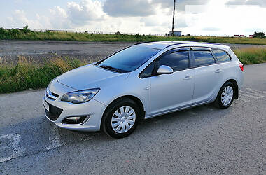 Универсал Opel Astra 2013 в Тернополе