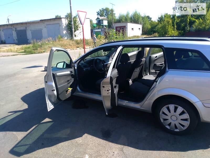 Универсал Opel Astra 2010 в Чернигове фото 8 Универсал Opel Astra 2010 в Чернигове