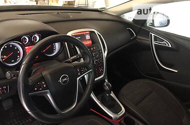 Універсал Opel Astra 2014 в 