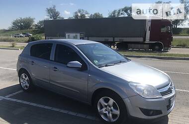 Другие легковые Opel Astra 2008 в Стрые