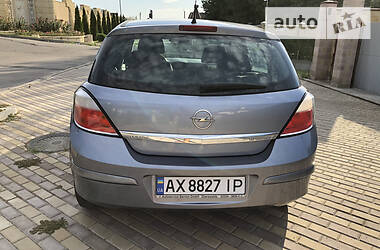 Хэтчбек Opel Astra 2006 в Харькове
