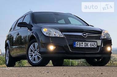 Универсал Opel Astra 2008 в Дрогобыче