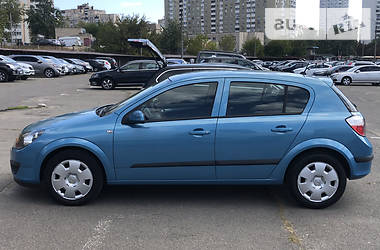 Хэтчбек Opel Astra 2005 в Киеве