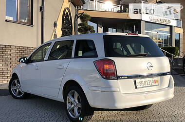 Универсал Opel Astra 2009 в Ивано-Франковске