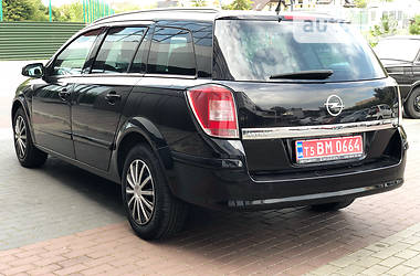 Універсал Opel Astra 2008 в Луцьку