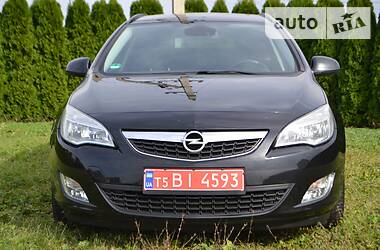 Универсал Opel Astra 2012 в Черновцах