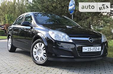 Седан Opel Astra 2009 в Дрогобыче