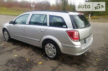 Универсал Opel Astra 2006 в Ровно