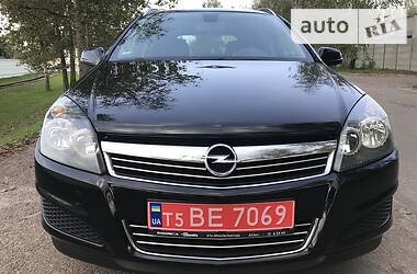 Универсал Opel Astra 2010 в Житомире