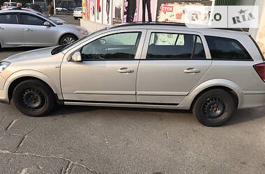 Универсал Opel Astra 2006 в Киеве