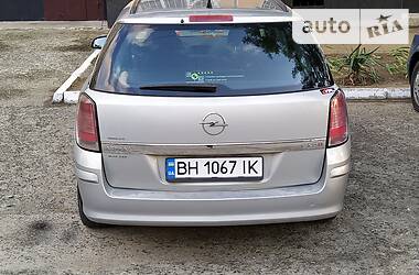 Универсал Opel Astra 2004 в Белгороде-Днестровском