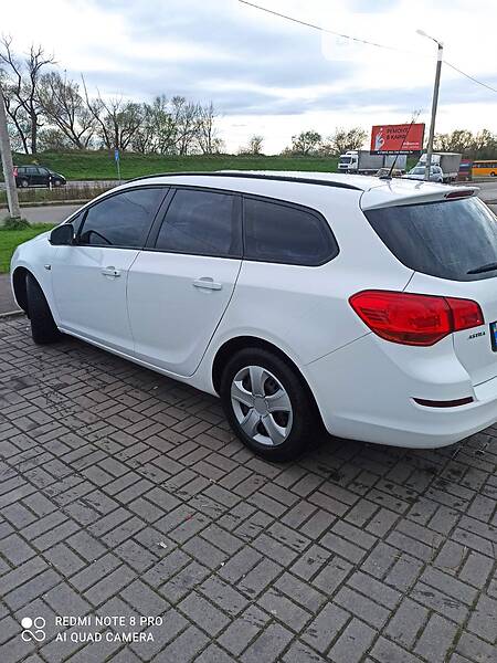Універсал Opel Astra 2012 в Стрию