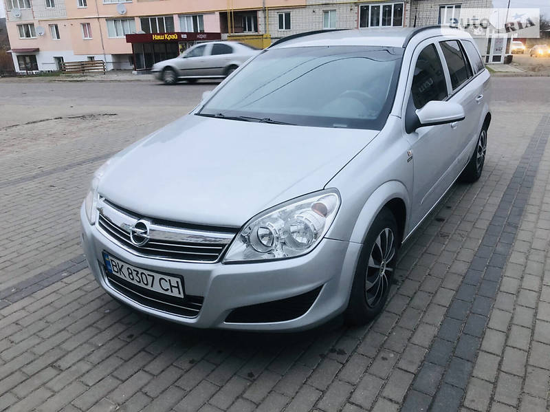 Универсал Opel Astra 2007 в Сарнах