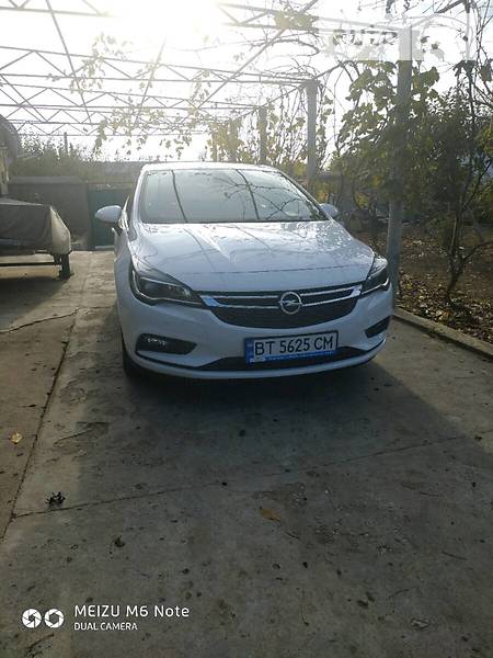 Хэтчбек Opel Astra 2016 в Бериславе