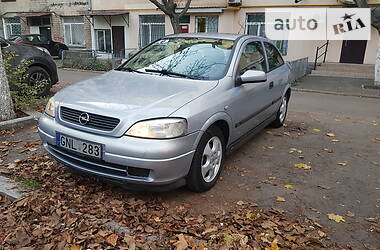 Хэтчбек Opel Astra 2003 в Одессе