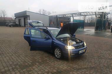 Универсал Opel Astra 2003 в Сарнах