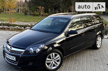 Универсал Opel Astra 2008 в Одессе