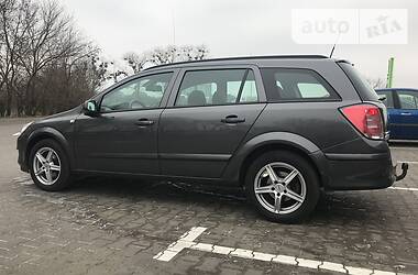 Универсал Opel Astra 2009 в Ровно