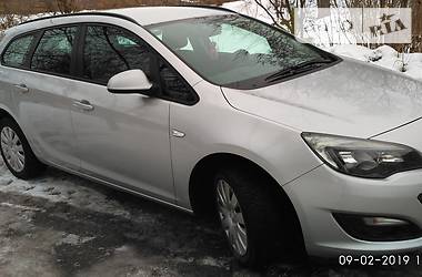 Универсал Opel Astra 2014 в Сумах