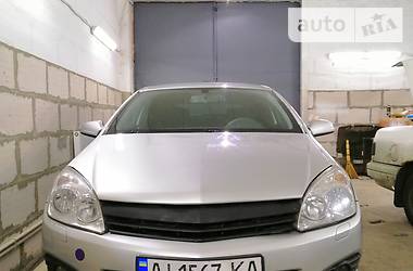 Купе Opel Astra 2007 в Буче
