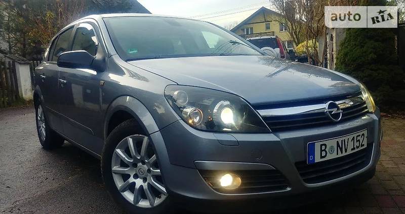 Хэтчбек Opel Astra 2005 в Киеве