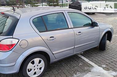 Хэтчбек Opel Astra 2004 в Ивано-Франковске