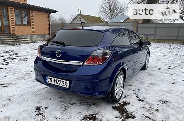 Хэтчбек Opel Astra 2008 в Киеве