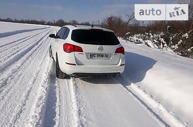 Универсал Opel Astra 2011 в Львове