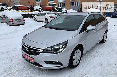 Универсал Opel Astra 2017 в Луцке