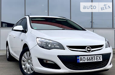 Универсал Opel Astra 2013 в Мукачево