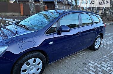 Универсал Opel Astra 2013 в Луцке