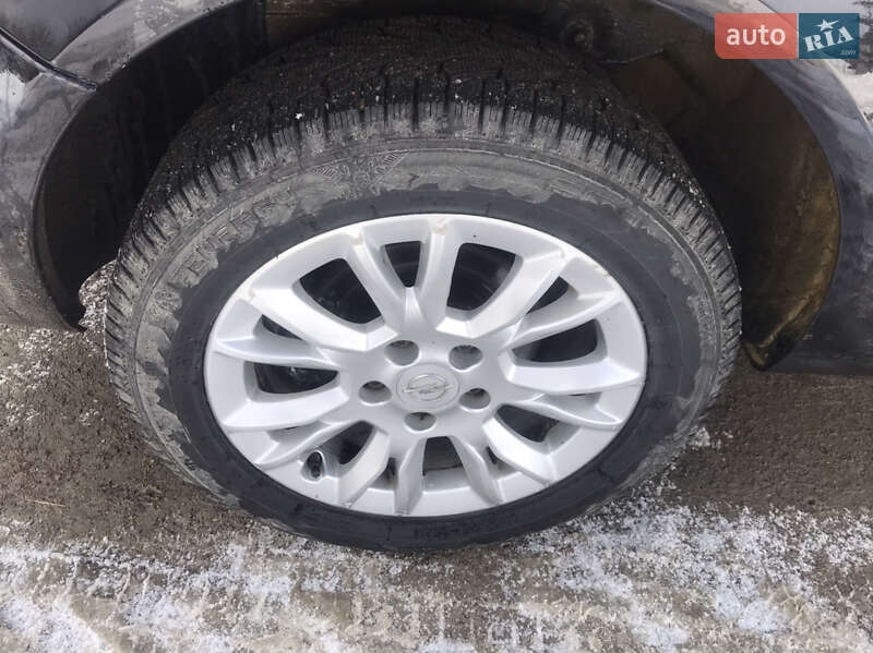 Універсал Opel Astra 2010 в Турці