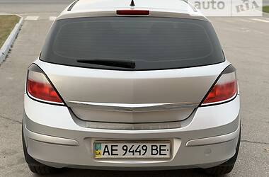 Хэтчбек Opel Astra 2006 в Днепре