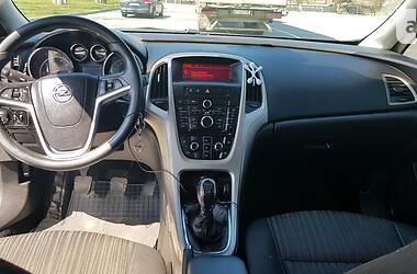 Универсал Opel Astra 2011 в Коломые