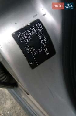 Хэтчбек Opel Astra 1999 в 
