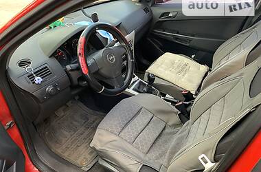 Хэтчбек Opel Astra 2007 в Одессе