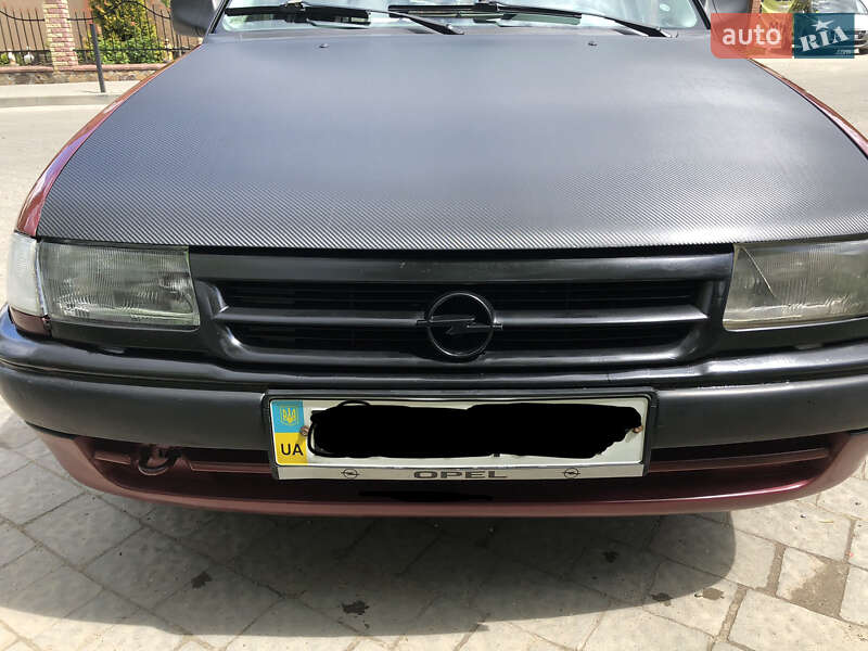 Хэтчбек Opel Astra 1992 в Львове фото 6 Хэтчбек Opel Astra 1992 в Львове
