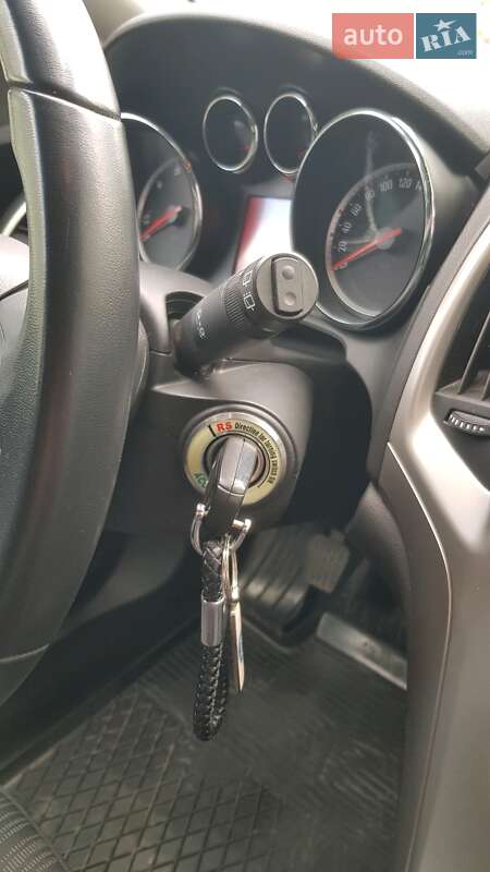 Универсал Opel Astra 2011 в Львове