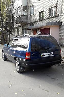 Универсал Opel Astra 1993 в Львове