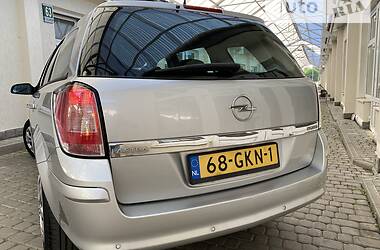 Универсал Opel Astra 2008 в Стрые