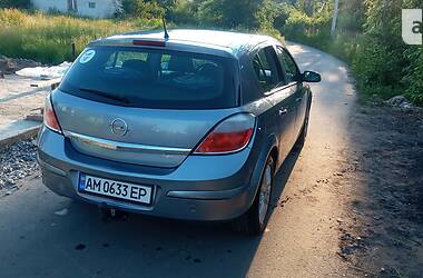 Хэтчбек Opel Astra 2005 в Житомире