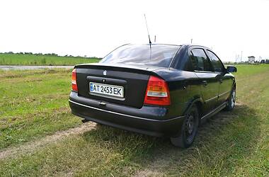 Седан Opel Astra 2003 в Городенці