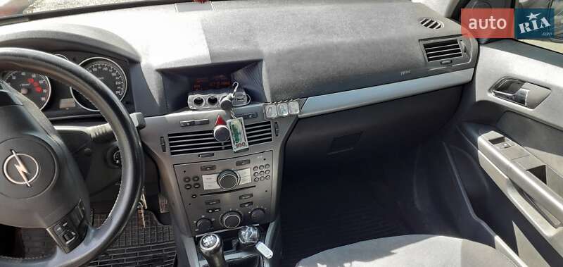 Хетчбек Opel Astra 2006 в Білій Церкві