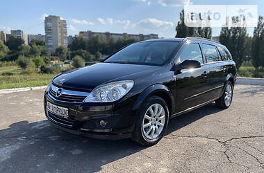 Универсал Opel Astra 2009 в Ровно