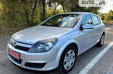 Хетчбек Opel Astra 2005 в Дніпрі